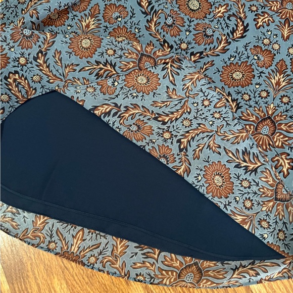 Cabi Provincial Long Sleeve Floral Shift Dress Womens Size M - Picture 11 of 12